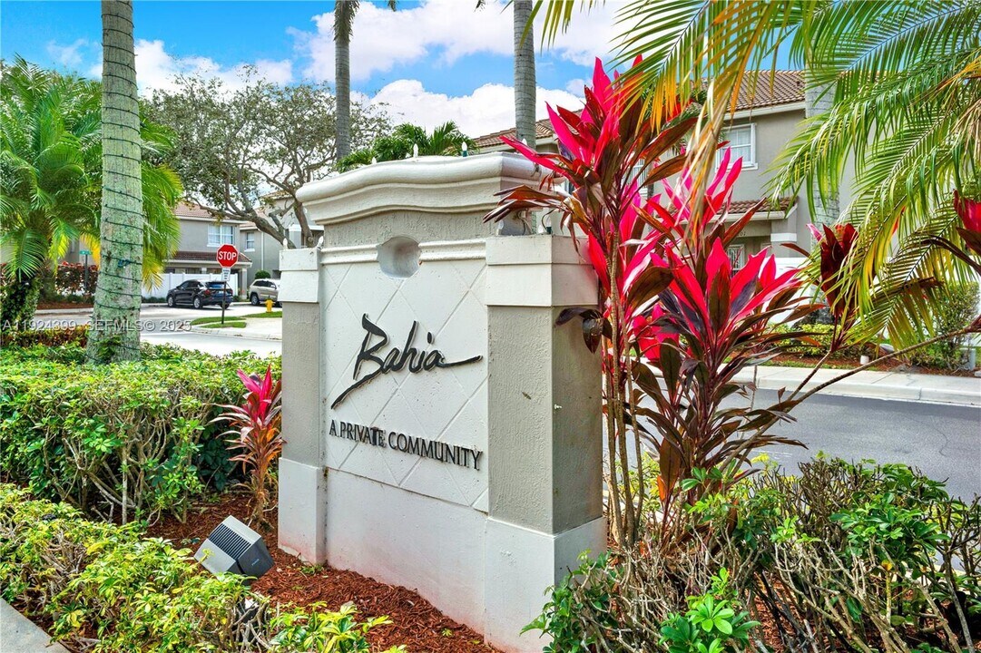 5411 SW 125th Terrace in Miramar, FL - Building Photo