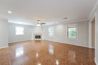 8907 Aspen Pl Dr in Houston, TX - Building Photo - Building Photo