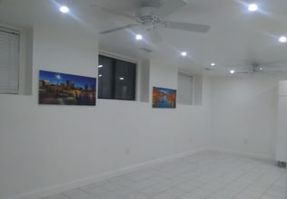 10 Weston Ave, Unit 104 in Quincy, MA - Foto de edificio - Building Photo