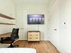 Furnished room/NOT APARTMENT in Brooklyn, NY - Foto de edificio - Building Photo