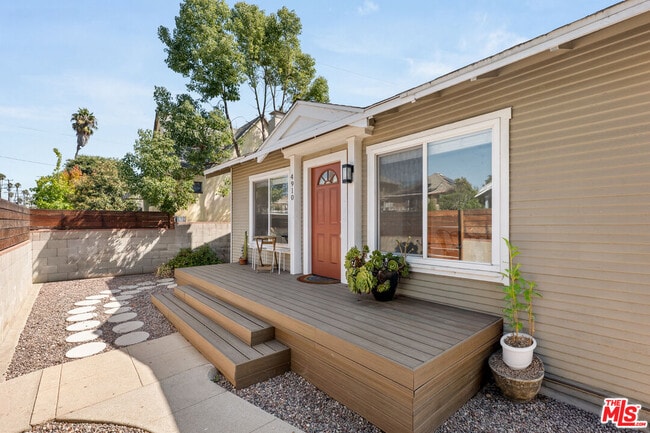 4910 Monte Vista St in Los Angeles, CA - Building Photo - Building Photo