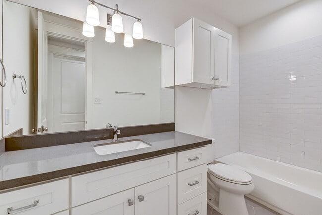 property at 3506 Oak Frst Grv Dr