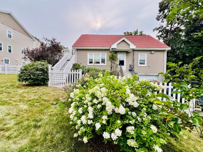 property at 158 Houghton St
