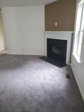 2037 Tidemill Haven Ln in Gloucester Point, VA - Building Photo - Building Photo