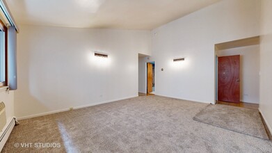 135 N Mayfield Ave in Chicago, IL - Building Photo - Building Photo