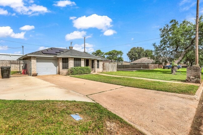 2610 N Missouri Ave in Weslaco, TX - Building Photo - Building Photo