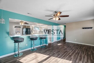 35 E Silverleaf Dr in Hendersonville, NC - Building Photo - Building Photo