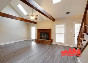 8534 Buckhurst Rd in Memphis, TN - Building Photo - Building Photo