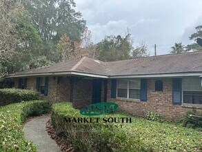 606 McLaws St in Savannah, GA - Building Photo - Building Photo
