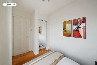 242 E 10th St in New York, NY - Building Photo - Building Photo