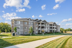 2869 Spring Rose Cir in Coralville, IA - Building Photo