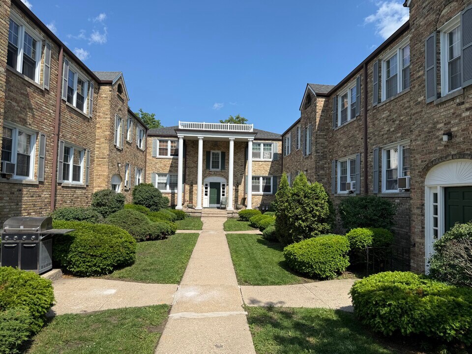 6511 7th Ave, Unit 3 in Kenosha, WI - Building Photo