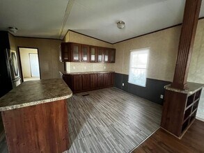 18352 Wilber Rd in Hamshire, TX - Building Photo - Building Photo