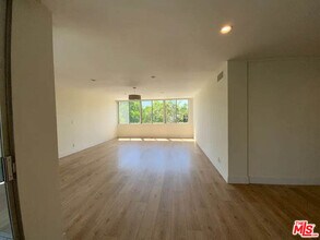 9221 Charleville Blvd in Beverly Hills, CA - Building Photo - Building Photo
