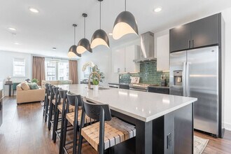 85 Lucile St in Nashville, TN - Foto de edificio - Building Photo