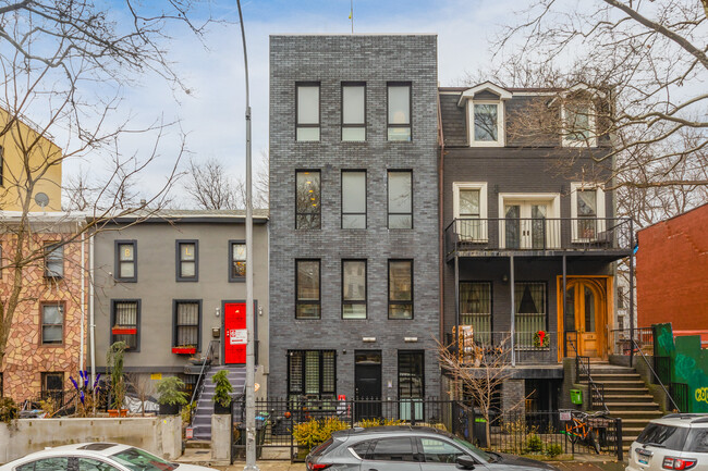178 Monroe St in Brooklyn, NY - Foto de edificio - Building Photo