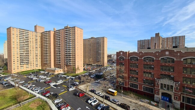 2925 W 5th St in Brooklyn, NY - Building Photo - Building Photo