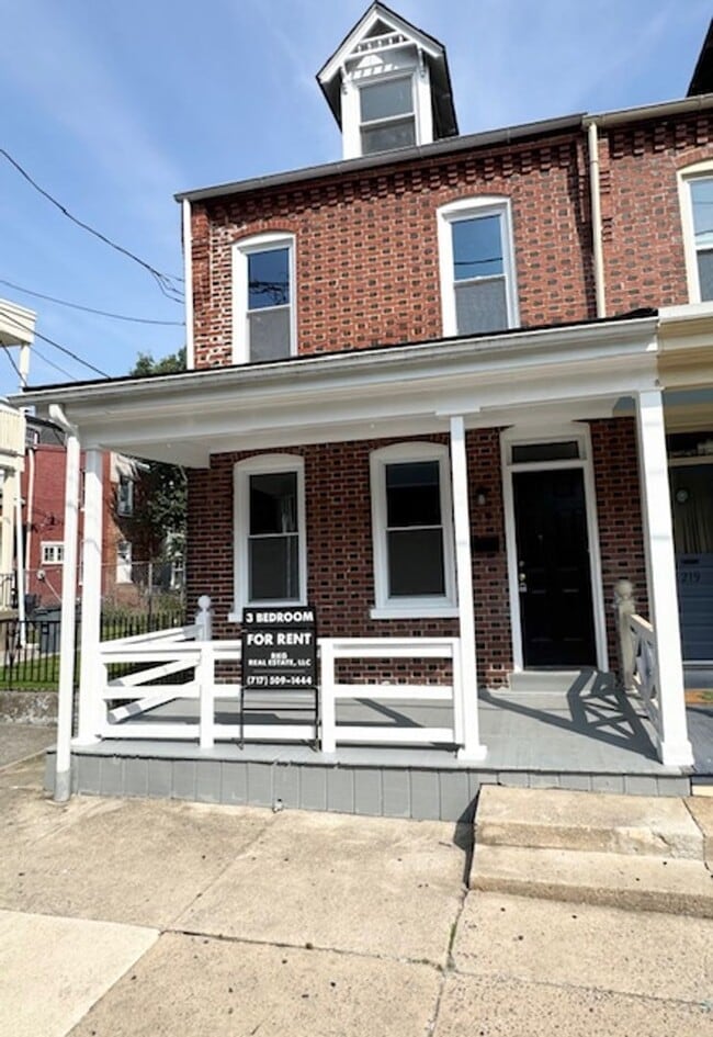 property at 217 Green St