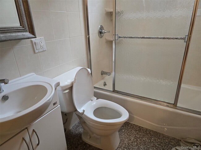 147-30 Cherry Ave in Queens, NY - Building Photo - Building Photo