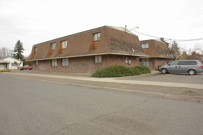 1318-1320 Mckinley Ave in Yakima, WA - Building Photo - Building Photo