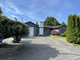 11720 Seacliff Rd in Richmond, BC - Building Photo