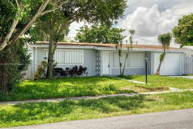 658 SW 1st Ct in Boynton Beach, FL - Building Photo - Building Photo