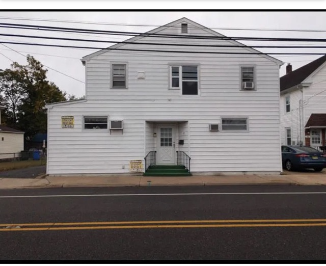 30 S Main St in Glassboro, NJ - Foto de edificio