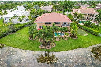 1333 SW 175th Way in Pembroke Pines, FL - Building Photo - Building Photo