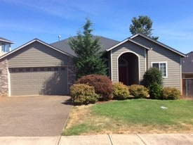 979 Burley Hill Dr NW in Salem, OR - Building Photo