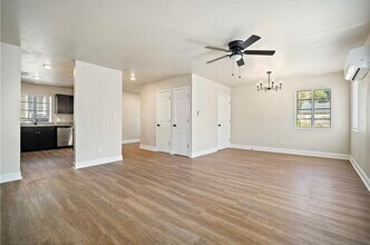 1704 McGill Ave in Mobile, AL - Foto de edificio - Building Photo