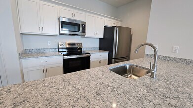 65 N Conifer Dr in Elizabethtown, PA - Building Photo - Building Photo