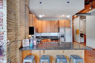 607 Washington Ave S, Unit AUCMZQ in Minneapolis, MN - Building Photo - Building Photo