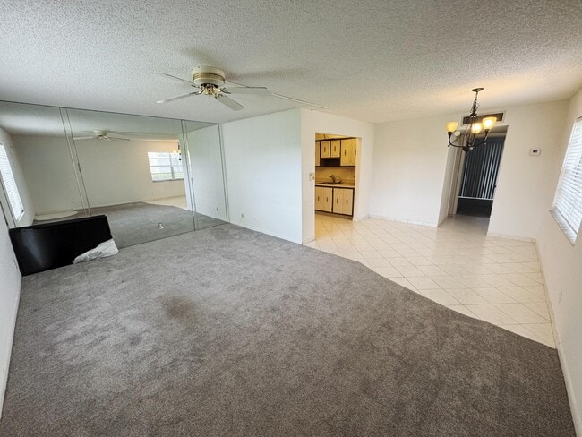 490 Flanders Dr