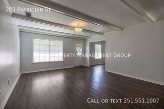 203 Patrician St in Fairhope, AL - Building Photo - Building Photo