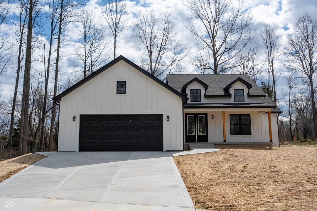 5123 Oak Rdg Pl in Columbus, IN - Building Photo
