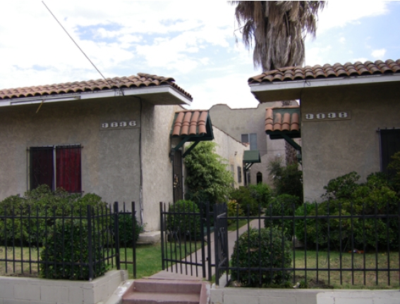 3836 Montclair St in Los Angeles, CA - Building Photo - Building Photo