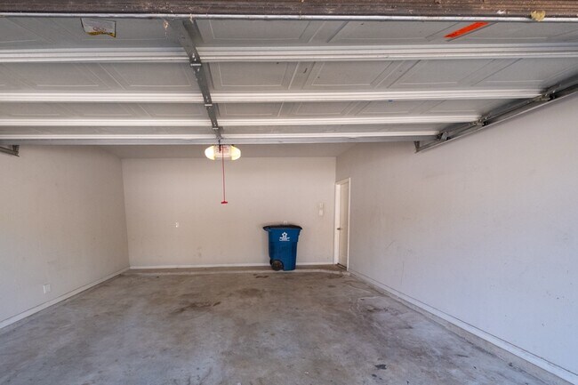 17039 Amarose Dr in Houston, TX - Foto de edificio - Building Photo