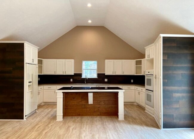 17821 Theiss Mail Rte Rd in Spring, TX - Building Photo - Building Photo