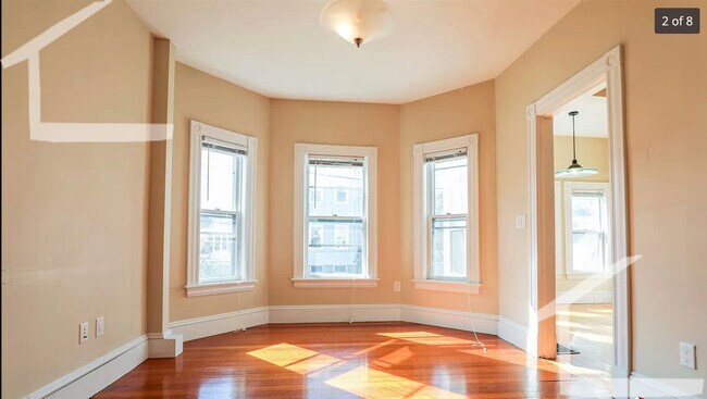 34 Antwerp St, Unit 1 in Boston, MA - Building Photo - Building Photo