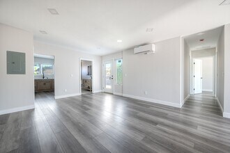 199 Twin Oaks Cir in Chula Vista, CA - Building Photo - Building Photo