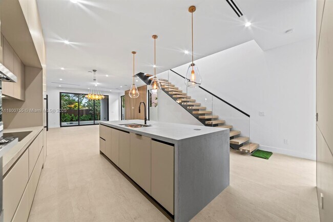 property at 1812 Miami Rd