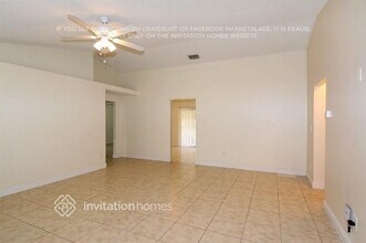 225 Las Palmas St in Royal Palm Beach, FL - Building Photo - Building Photo