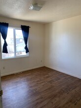 1357 N 17th St in Laramie, WY - Foto de edificio - Building Photo