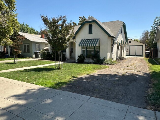 property at 808 S Locust St