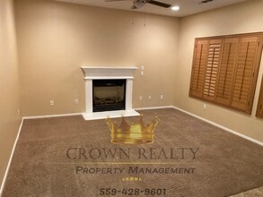 1450 Clarete Ave in Tulare, CA - Building Photo - Building Photo