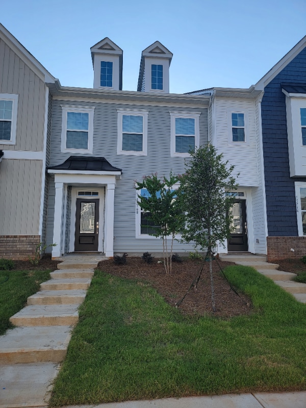 property at 15760 Country House St