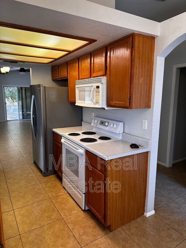 23625 N 38th Dr in Glendale, AZ - Building Photo - Building Photo