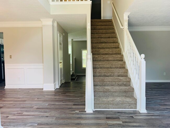 325 Barrington Grange Dr in Sharpsburg, GA - Building Photo - Building Photo