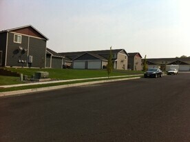 109 E Mizzou Ct in Moses Lake, WA - Building Photo