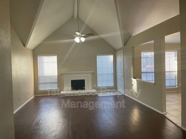 6714 Old Stone Dr in Fort Worth, TX - Building Photo - Building Photo